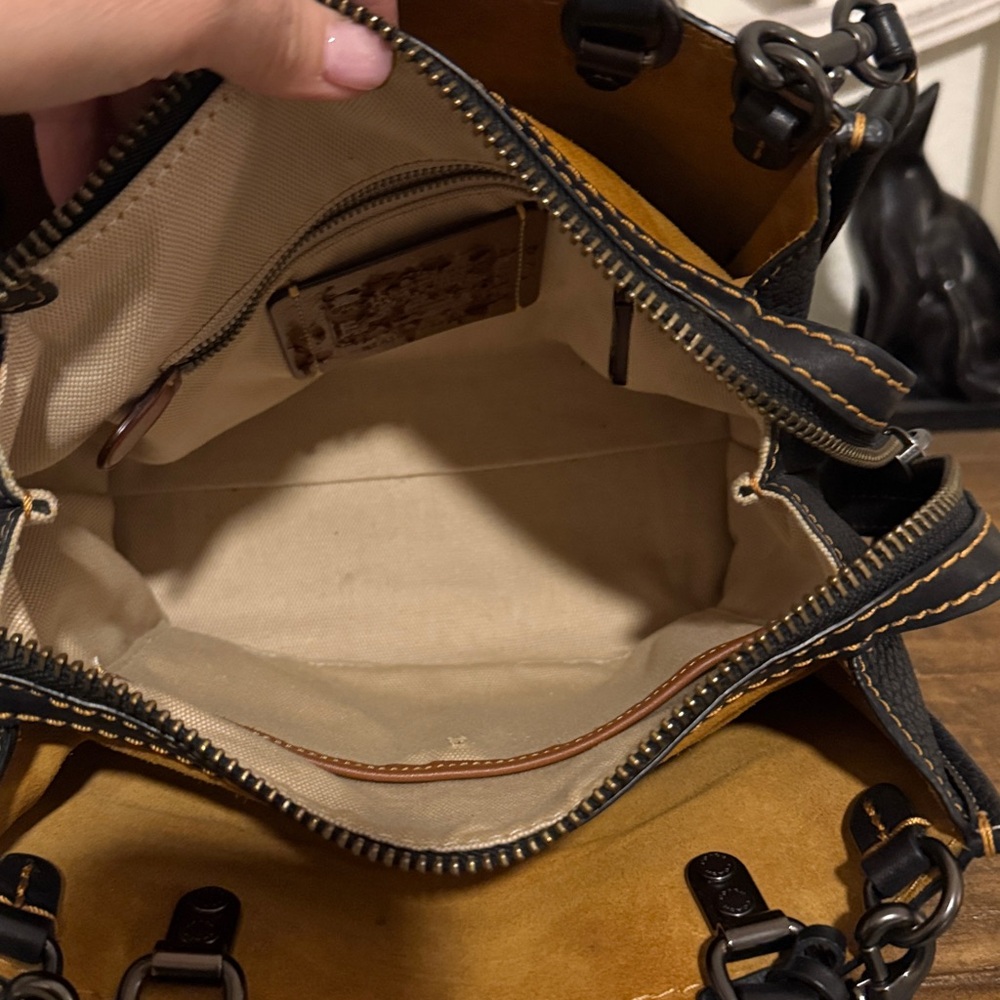 Coach Rogue 25 Pebbled Black Leather - Picture 10 of 16